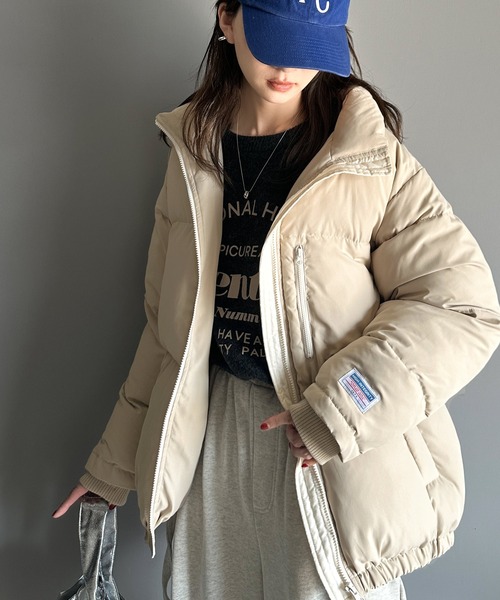 Java(ジャバ)の「《JaVa ジャバコラボ》防寒とオシャレを両立。配色ジップ×フィンガーホール付き中綿ブルゾン(ブルゾン・レディース・ライトグレー/ベージュ/ブラック・LARGE/MEDIUM/SMALL/X-LARGE)」の11枚目の写真