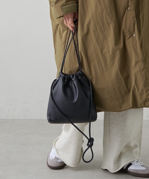 PUAL CE CIN(ピュアルセシン)の「巾着バッグ(ショルダーバッグ・レディース・ブラック/シルバー・FREE)」の3枚目の写真