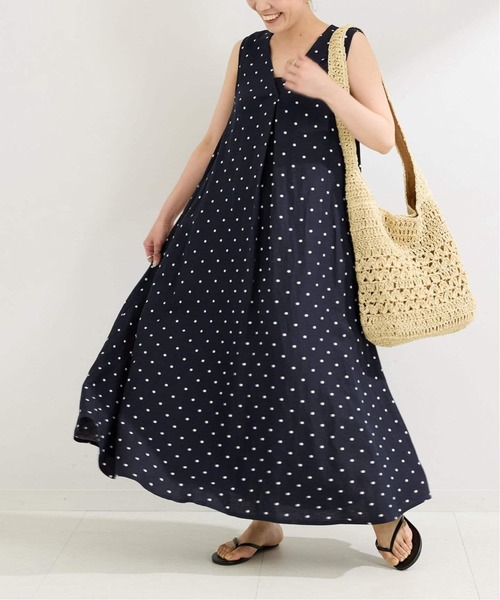 B.C STOCK(ベーセーストック)の「《追加2》リネンレーヨンスリーブレスワンピース(ワンピース・レディース・レッド/ブルー/ダークブルー/ブラック・FREE)」の3枚目の写真