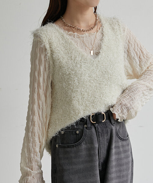 Thevon（ゼボン）の「フェザーヤーンVネックベスト（ニット/セーター・レディース・グレー/アイボリー/モカ・FREE）」の5枚目の写真