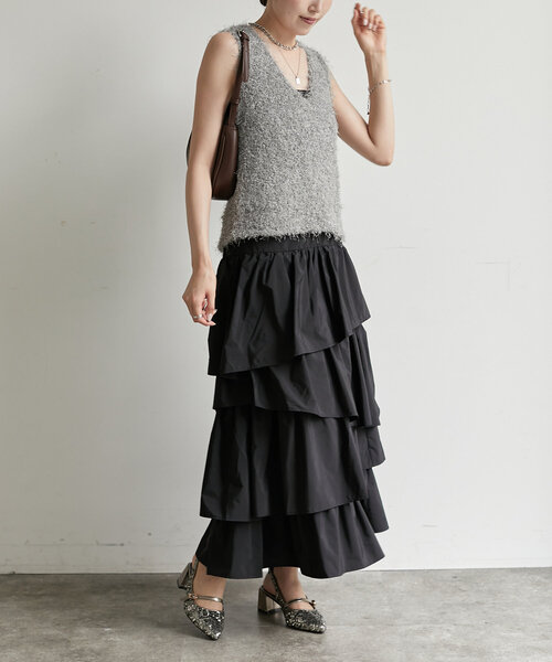 Thevon（ゼボン）の「フェザーヤーンVネックベスト（ニット/セーター・レディース・グレー/アイボリー/モカ・FREE）」の16枚目の写真