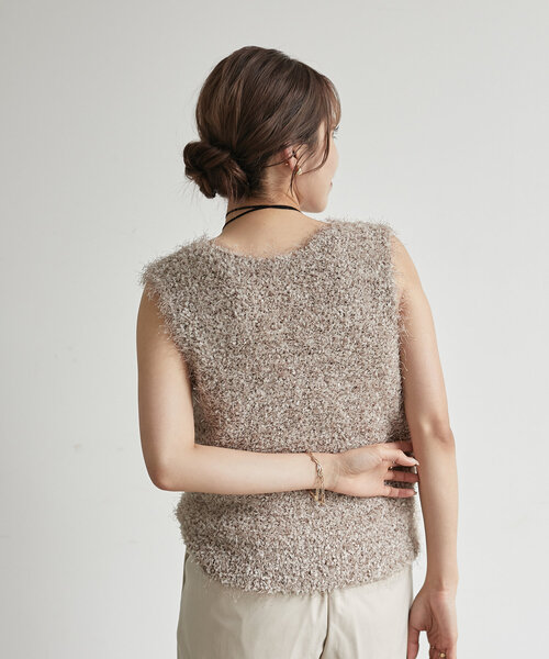 Thevon（ゼボン）の「フェザーヤーンVネックベスト（ニット/セーター・レディース・グレー/アイボリー/モカ・FREE）」の19枚目の写真