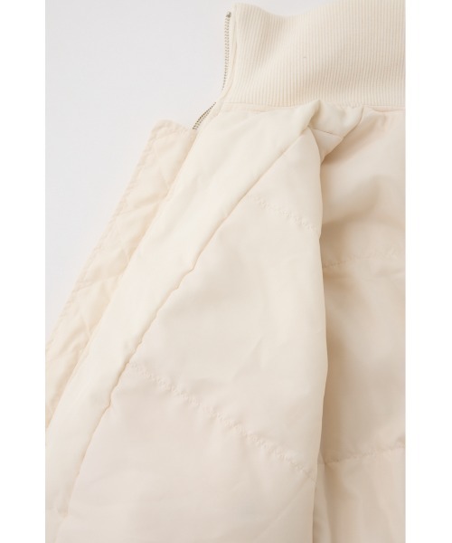 AZUL by moussy（アズールバイマウジー）の「サムホールショートMA-1（MA-1・レディース・カーキ/ブラック/アイボリー・FREE）」の7枚目の写真