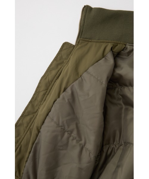 AZUL by moussy（アズールバイマウジー）の「サムホールショートMA-1（MA-1・レディース・カーキ/ブラック/アイボリー・FREE）」の13枚目の写真