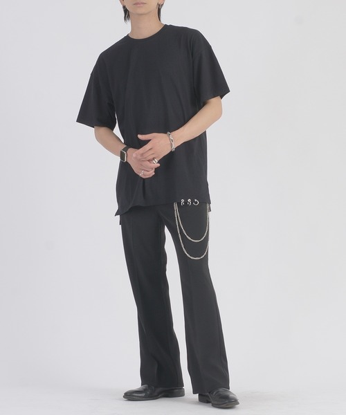 REGIEVO(レジエボ)の「REGIEVO スソピアス付き半袖Tシャツ(Tシャツ/カットソー・メンズ・オフホワイト/ブラック・LARGE/MEDIUM)」の5枚目の写真