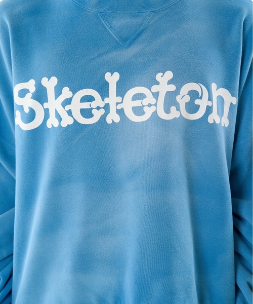 DISCOVERED（ディスカバード）の「DISCOVERED SUNBURN SKELTON SWEAT（スウェット・メンズ・グリーン/チャコールグレー/ブルー・1/3）」の8枚目の写真