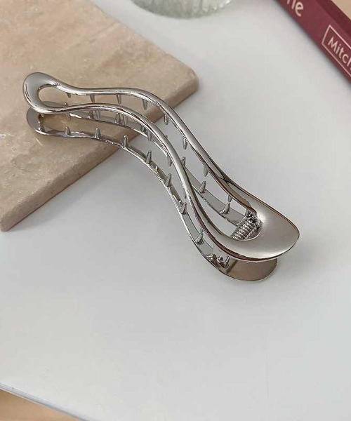 E&C closet…（イーアンドシークローゼット）の「メタルヘアクリップ（バレッタ/ヘアクリップ・レディース・ゴールド/シルバー・FREE）」の6枚目の写真