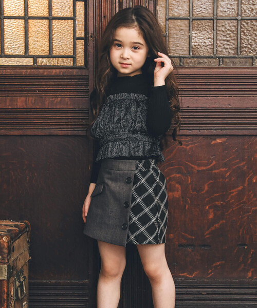 BeBe（ベベ）の「【お揃い】ウール調チェック切り替えラップショートパンツ(100~160cm)（その他パンツ・キッズ・グレー・110cm/120cm/130cm/140cm/150cm/100cm）」の4枚目の写真