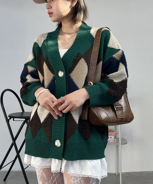 セール】◇ぽこぽこ配色 アーガイルオーバーサイズ ボアニット