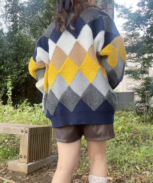 セール】◇ぽこぽこ配色 アーガイルオーバーサイズ ボアニット