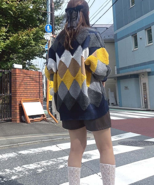 AS KNOW AS plus（アズノゥアズプラス）の「◇ぽこぽこ配色 アーガイルオーバーサイズ ボアニットカーディガン（カーディガン/ボレロ・レディース・アイボリー系/グレー系/ベージュ系/ネイビー系1/アイボリー系1/ネイビー系2/アイボリー系2/アイボリー系3/レッド系/グリーン系・FREE）」の16枚目の写真