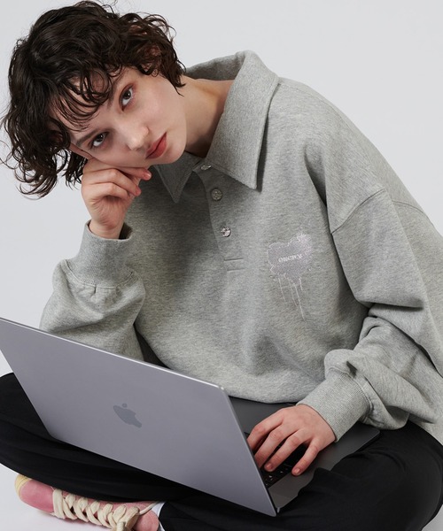 ONCILY（オンシェリー）の「SILVER BUTTON SWEAT POLO SHIRT / シルバーボタンスウェットポロシャツ（スウェット・メンズ・ブラック/グレー・LARGE/MEDIUM/SMALL）」の7枚目の写真