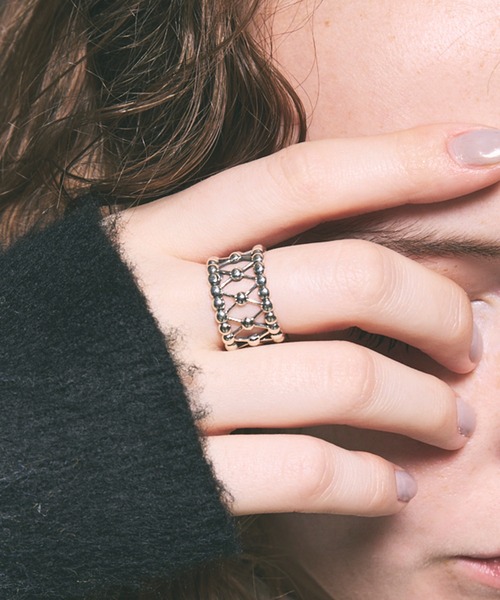 MAISON SPECIAL(メゾンスペシャル)の「《UNISEX》【Mountain People x MAISON SPECIAL】Ring9(SILVER 925)/リング9(シルバー 925) 【MAISON SPECIAL/メゾンスペシャル】(リング・メンズ・その他4/その他2/その他3/その他5/その他1・FREE)」の4枚目の写真
