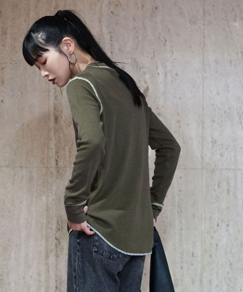 MIMIMEMETE（ミミメメット）の「ワッフルステッチ クルーネックプルオーバー（Tシャツ/カットソー・レディース・アイボリー/カーキ/杢グレー/ネイビー・M）」の7枚目の写真