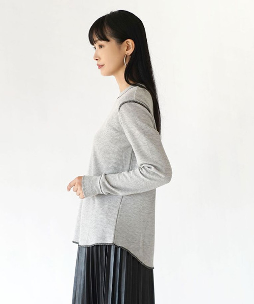 MIMIMEMETE（ミミメメット）の「ワッフルステッチ クルーネックプルオーバー（Tシャツ/カットソー・レディース・アイボリー/カーキ/杢グレー/ネイビー・M）」の15枚目の写真