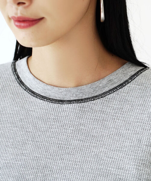 MIMIMEMETE（ミミメメット）の「ワッフルステッチ クルーネックプルオーバー（Tシャツ/カットソー・レディース・アイボリー/カーキ/杢グレー/ネイビー・M）」の16枚目の写真