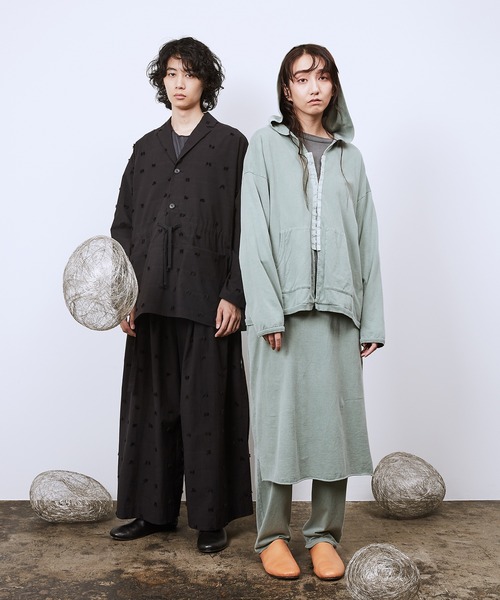 Dulcamara（ドゥルカマラ）の「ピグメントジャージーホックパーカー（パーカー・レディース・グリーン/ベージュ/ブラック・0/1）」の4枚目の写真