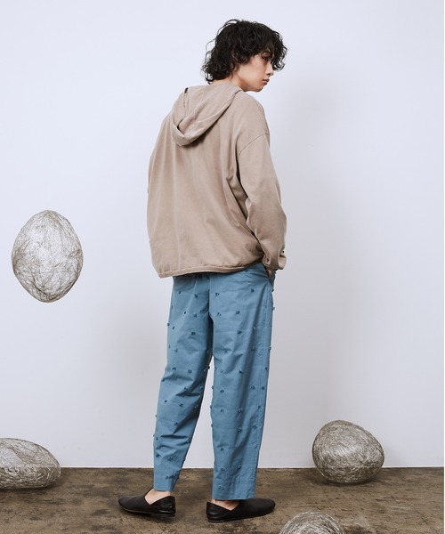 Dulcamara（ドゥルカマラ）の「ピグメントジャージーホックパーカー（パーカー・レディース・グリーン/ベージュ/ブラック・0/1）」の17枚目の写真