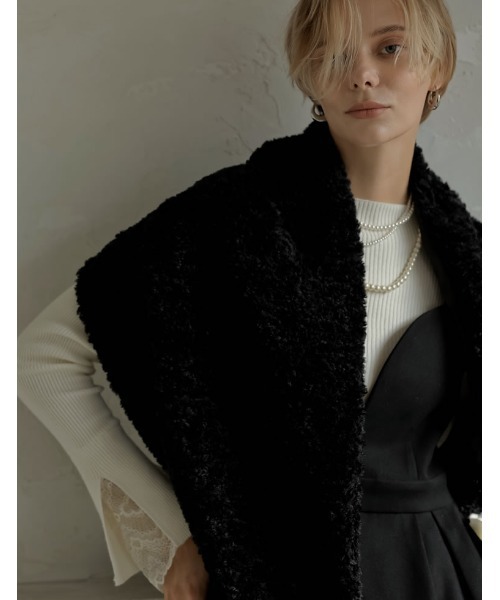 Re:EDIT（リエディ）の「[2024-25 WINTER COLLECTION]フェイクファー&ボアマルチウェイストール（マフラー・レディース・グレー系/ブラック/ベージュ/ホワイト系その他・FREE）」の11枚目の写真