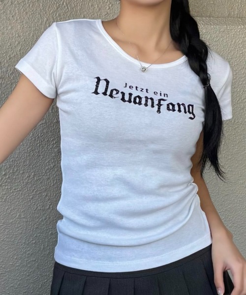 Ada.(エイダ)の「レタリングデザイン ロゴ 半袖Tシャツ(Tシャツ/カットソー・レディース・ブラック/ホワイト・FREE)」の2枚目の写真