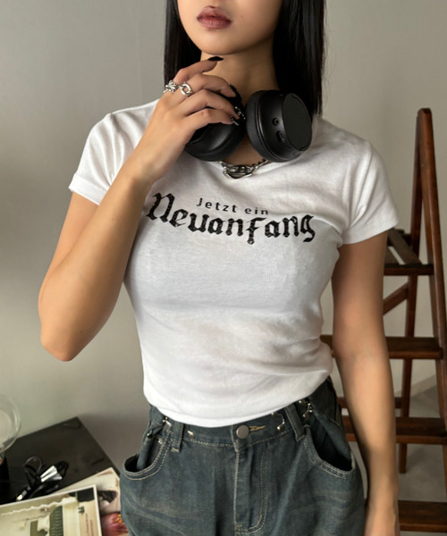 Ada.(エイダ)の「レタリングデザイン ロゴ 半袖Tシャツ(Tシャツ/カットソー・レディース・ブラック/ホワイト・FREE)」の9枚目の写真