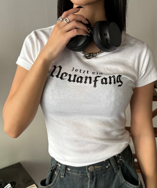 Ada.(エイダ)の「レタリングデザイン ロゴ 半袖Tシャツ(Tシャツ/カットソー・レディース・ブラック/ホワイト・FREE)」の7枚目の写真