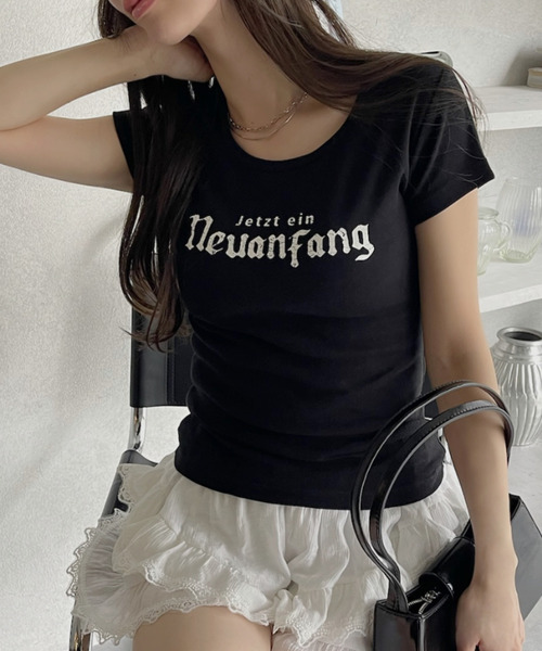 Ada.(エイダ)の「レタリングデザイン ロゴ 半袖Tシャツ(Tシャツ/カットソー・レディース・ブラック/ホワイト・FREE)」の6枚目の写真