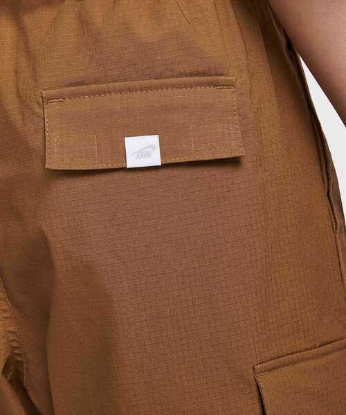 NIKE(ナイキ)の「ナイキ スポーツウェア ウィメンズ ミッドライズ カーゴ パンツ / Nike Sportswear Women's Mid-Rise Cargo Pants FV7521-281 Light British Tan(カーゴパンツ・レディース・ライトブラウン・S/M/L/2XL/XL/XS)」の12枚目の写真