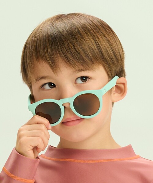 B:MING by BEAMS(ビーミングバイビームス)の「delieb / NAHANNI(サングラス・キッズ・サックスブルー/レッド系その他・ONE SIZE)」の4枚目の写真