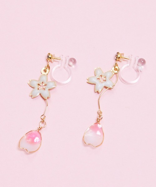 gargle(ガーグル)の「gargle ガーグル:桜吹雪 さくら 樹脂アンピアス(イヤリング)(イヤリング・レディース・ホワイト/ピンク・FREE)」の7枚目の写真