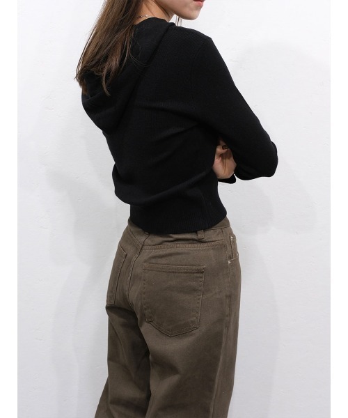 Reurie'(レウリィ)の「クロップドフーディーニット/cropped hoodie knit 長袖 フード付き プルオーバー カジュアル 韓国 Y2K ストリート シンプル アイボリー 白 ブラック 黒 モノトーン(Tシャツ/カットソー・レディース・ブラック/アイボリー・FREE)」の16枚目の写真