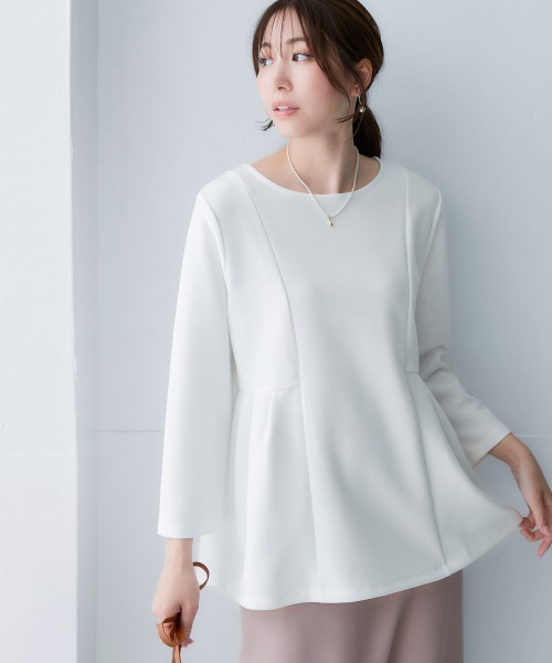 nissen（ニッセン）の「きれいめカットツイル素材サイド切替プルオーバー（毛玉・静電気防止）【セットアップ可能】＜大きいサイズ有＞（Tシャツ/カットソー・レディース・ラベンダー/チャコールグレー/ブラック/オフホワイト・S/M/L/LL/3L）」の2枚目の写真