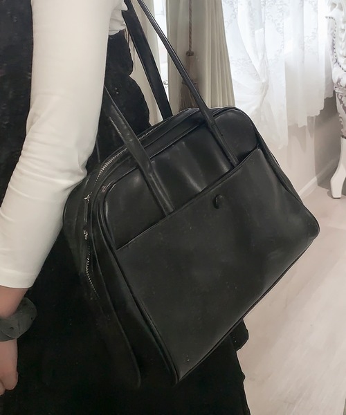 Teem Store(チームストア)の「【大容量/iPad対応/A5対応◎】【動画あり/お気に入り数2.6万人突破!/累計販売数5000点!】フロントポケットスクエアショルダーバッグ マチあり(ショルダーバッグ・レディース・ブラック/ブラウン・F)」の20枚目の写真