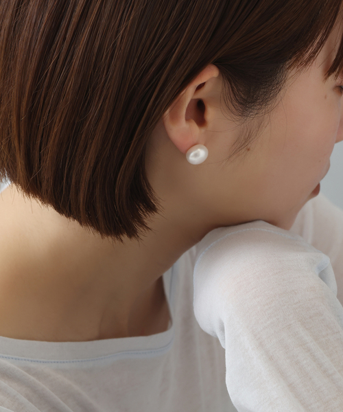 ピアス(両耳用) K10 ボタンパールピアス K10（両耳）（ピアス（両耳用））｜Lilas（リラ