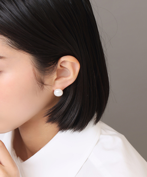 Lilas(リラ)の「ボタンパールピアス K10(両耳)(ピアス(両耳用)・レディース・ゴールド・FREE)」の6枚目の写真