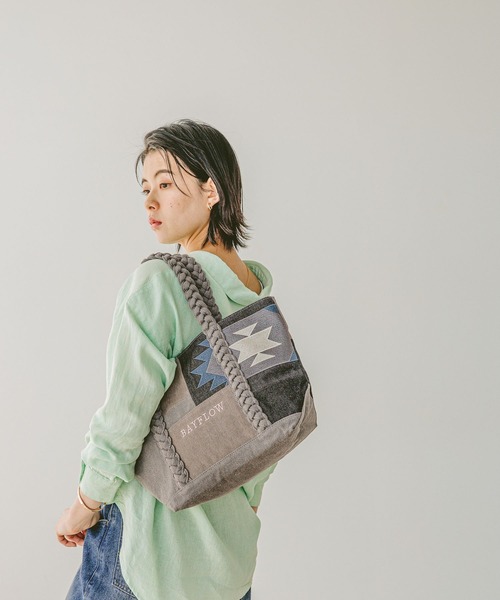 BAYFLOW（ベイフロー）の「ネイティブデニムパッチロゴトート（トートバッグ・レディース・ブラック・FREE）」の17枚目の写真