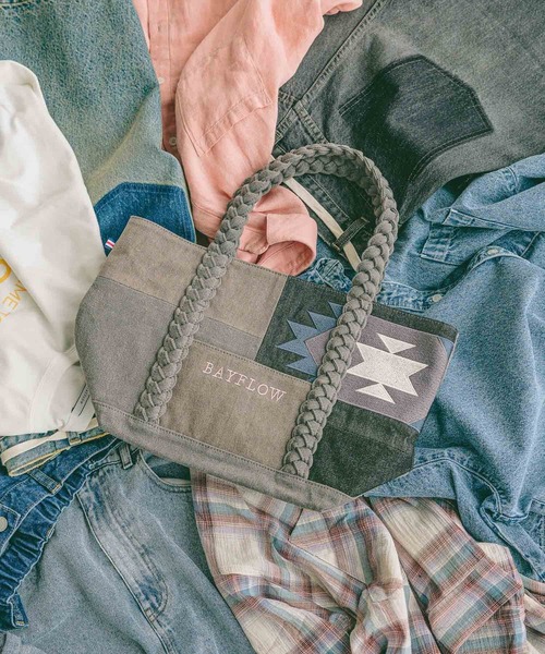 BAYFLOW（ベイフロー）の「ネイティブデニムパッチロゴトート（トートバッグ・レディース・ブラック・FREE）」の15枚目の写真