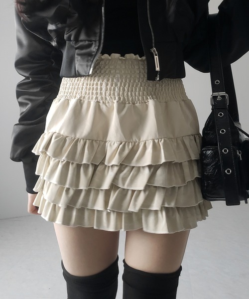 me+em select(ミームセレクト)の「※※【 3color /インナーパンツ裏地付 】ハイウエストシャーリングフリルミニスカート / high waist shirring frill mini skirt(スカート・レディース・ブラック/ベージュ・FREE)」の20枚目の写真