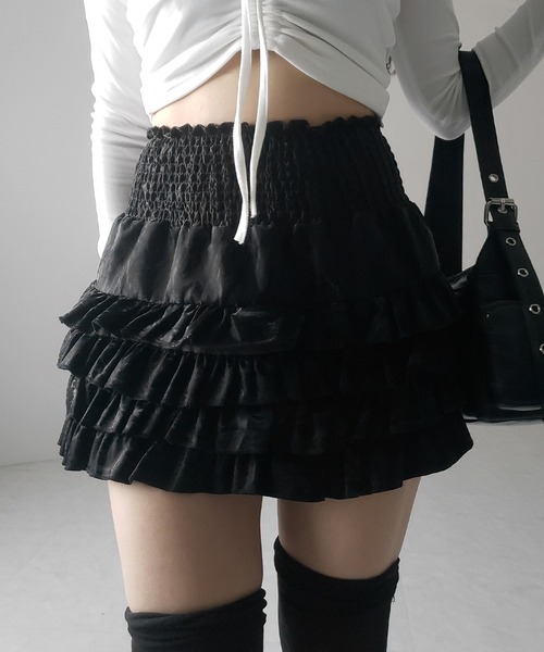 me+em select(ミームセレクト)の「※※【 3color /インナーパンツ裏地付 】ハイウエストシャーリングフリルミニスカート / high waist shirring frill mini skirt(スカート・レディース・ブラック/ベージュ・FREE)」の4枚目の写真