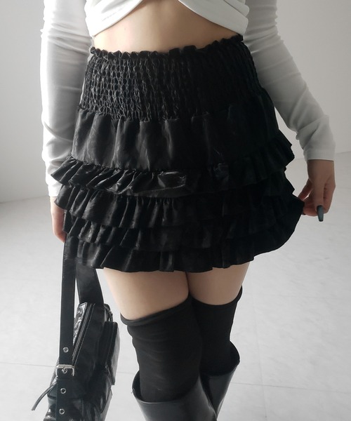 me+em select(ミームセレクト)の「※※【 3color /インナーパンツ裏地付 】ハイウエストシャーリングフリルミニスカート / high waist shirring frill mini skirt(スカート・レディース・ブラック/ベージュ・FREE)」の10枚目の写真