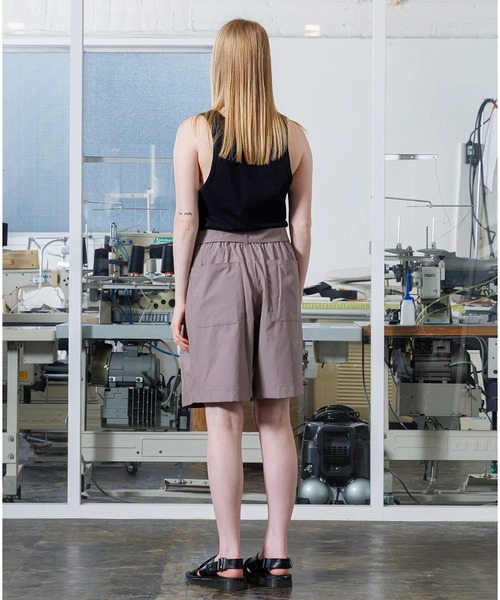 VOAAOV（ヴォアーブ）の「【VOAAOV】BIO TWILL Wide Short Pants（その他パンツ・メンズ・ライトブラウン/レッド/ブラック・1/0/2）」の5枚目の写真