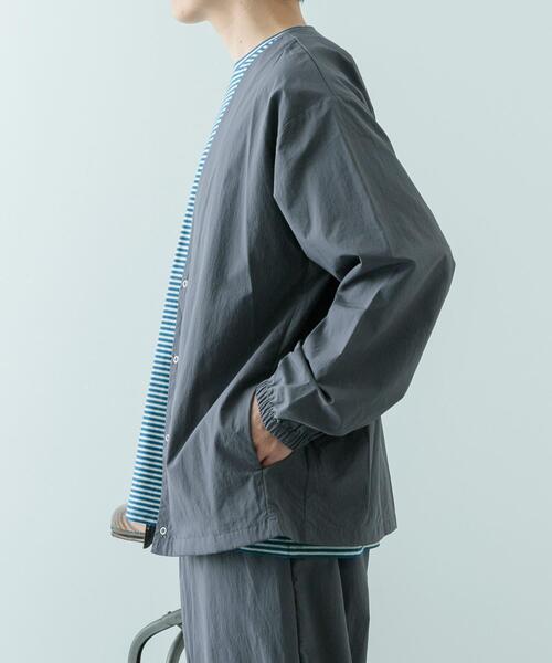 ITEMS URBANRESEARCH（アイテムズ アーバンリサーチ）の「『セットアップ対応』ナイロン リングドットボタン カーディガン（カーディガン/ボレロ・メンズ・ネイビー/ブラック/チャコールグレー・MEDIUM/LARGE）」の8枚目の写真