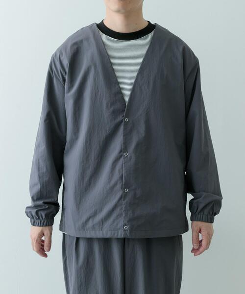 ITEMS URBANRESEARCH（アイテムズ アーバンリサーチ）の「『セットアップ対応』ナイロン リングドットボタン カーディガン（カーディガン/ボレロ・メンズ・ネイビー/ブラック/チャコールグレー・MEDIUM/LARGE）」の15枚目の写真