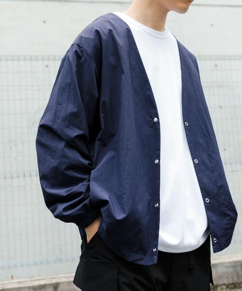 ITEMS URBANRESEARCH（アイテムズ アーバンリサーチ）の「『セットアップ対応』ナイロン リングドットボタン カーディガン（カーディガン/ボレロ・メンズ・ネイビー/ブラック/チャコールグレー・MEDIUM/LARGE）」の22枚目の写真