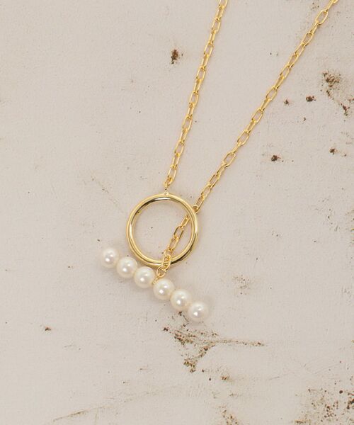 le.coeur blanc(ルクールブラン)の「パールマンテルネックレス(ネックレス・レディース・ゴールド・FREE)」の7枚目の写真