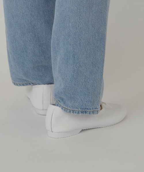 CROWN（クラウン）の「【CROWN】Bow Ballroom/フラットシューズ（バレエシューズ・レディース・ホワイト/ブラック・4/5/6/7/3）」の7枚目の写真