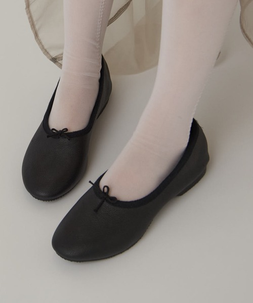 CROWN（クラウン）の「【CROWN】Bow Ballroom/フラットシューズ（バレエシューズ・レディース・ホワイト/ブラック・4/5/6/7/3）」の19枚目の写真