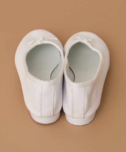 CROWN（クラウン）の「【CROWN】Bow Ballroom/フラットシューズ（バレエシューズ・レディース・ホワイト/ブラック・4/5/6/7/3）」の13枚目の写真