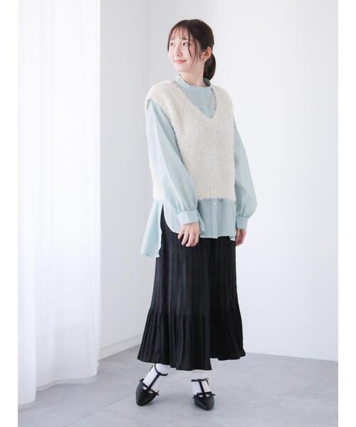 Te chichi TERRASSE（テチチテラス）の「前後2WAYラメシャギーベスト《2025spring catalog item》（ニット/セーター・レディース・ブルー/オフホワイト/グレー・F）」の6枚目の写真