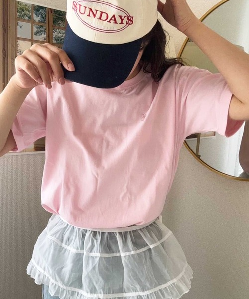 U.S. POLO ASSN.（ユーエスポロアッスン）の「GeeRA別注【U.S. POLO ASSN.】【S-XLサイズ展開】夏マストアイテム！ワンポイント刺繍カラーTシャツ（Tシャツ/カットソー・レディース・イエロー/チャコール/オフホワイト/ライトピンク・LARGE/X-LARGE/MEDIUM/SMALL）」の4枚目の写真